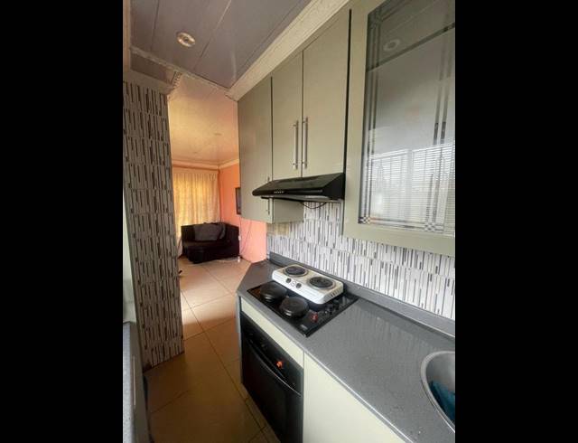 3 BEDROOM HOUSE FOR SALE IN PROTEA GLEN